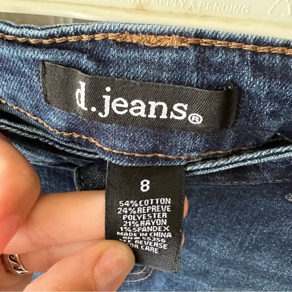 D. Jeans Blue Cropped Cuffed Ripped Jeans - Picture 3 of 6
